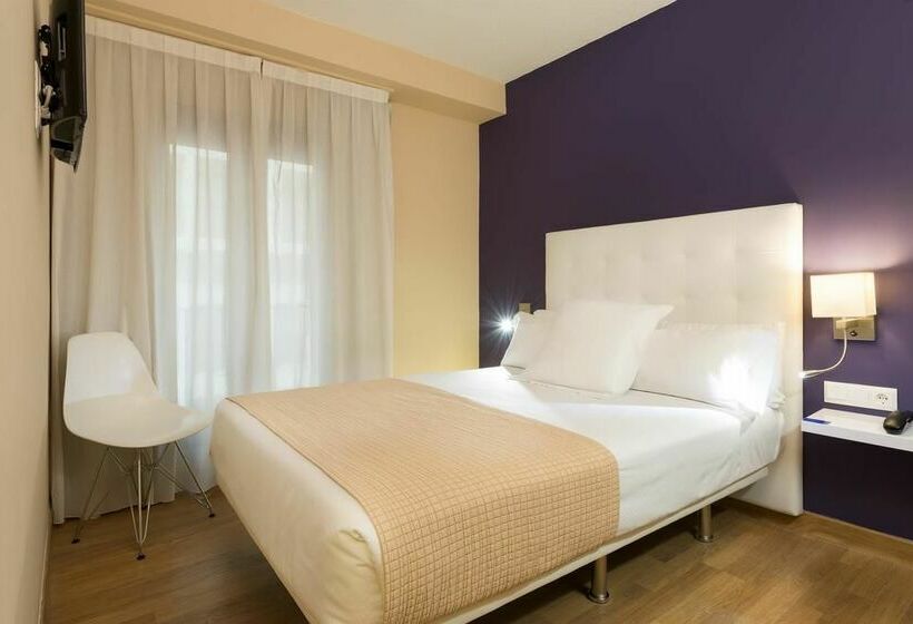 فندق Tryp Ciudad de Alicante أليكانتي