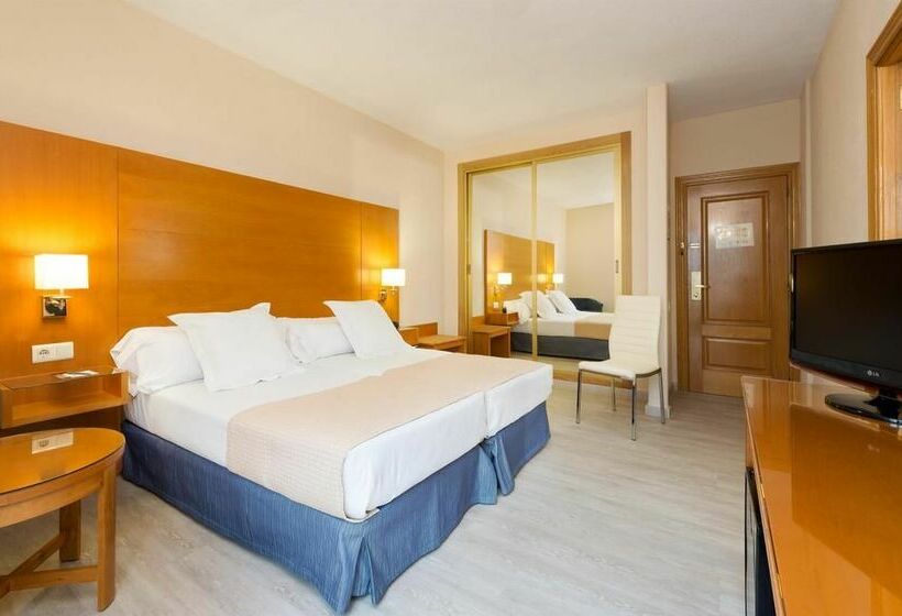 فندق Tryp Ciudad de Alicante أليكانتي