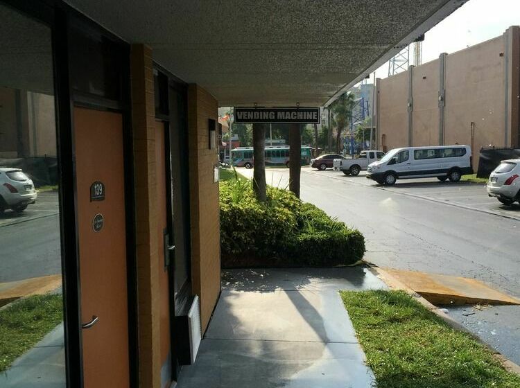Hotel Howard Johnson Inn Orlando International Drive