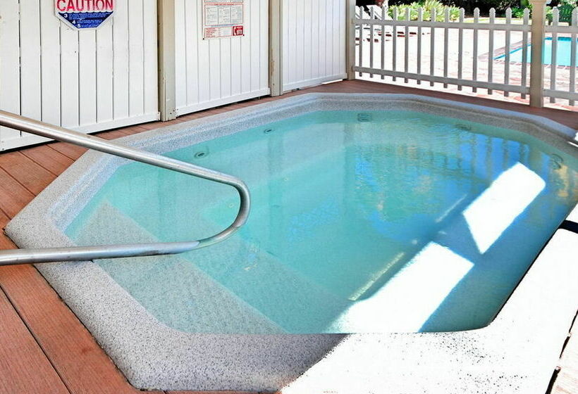 Super 8 Motel Long Beach