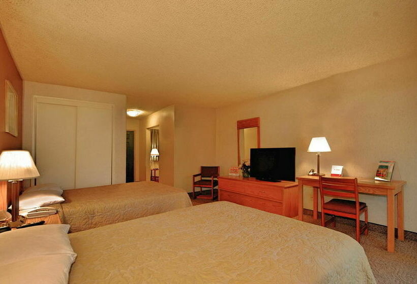 Super 8 Motel Long Beach