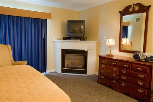 InnSeason Resorts Captain's Quarters Falmouth