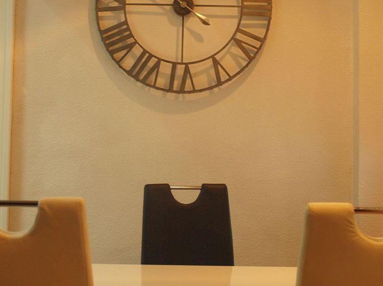 Stylish City Aparthotel Madrid