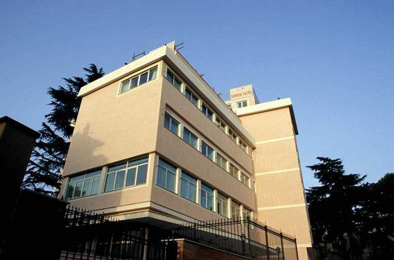 Sunrise Hotel Rome