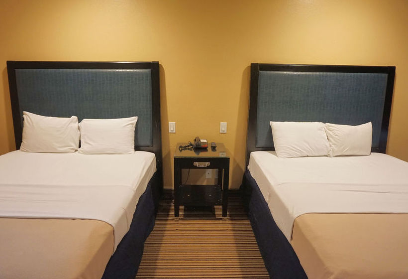 Hotel Hollywood Inn Express South Los Angeles