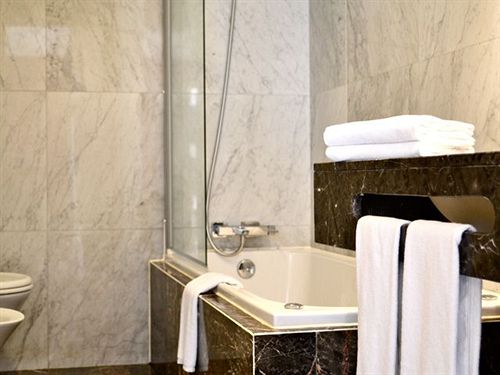 Hotel Torres Forum Plus Madeira Funchal