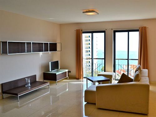 Hotel Torres Forum Plus Madeira Funchal