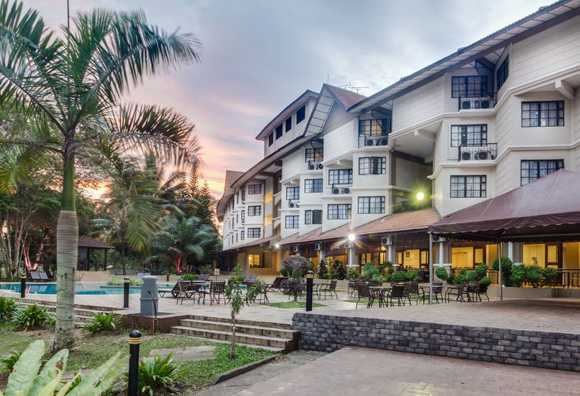 فندق Merang Suria Resort ميرانغ