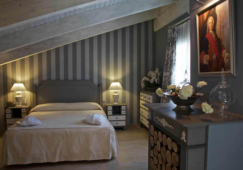 Quarto Hotel Marques de la Ensenada Valhadolid