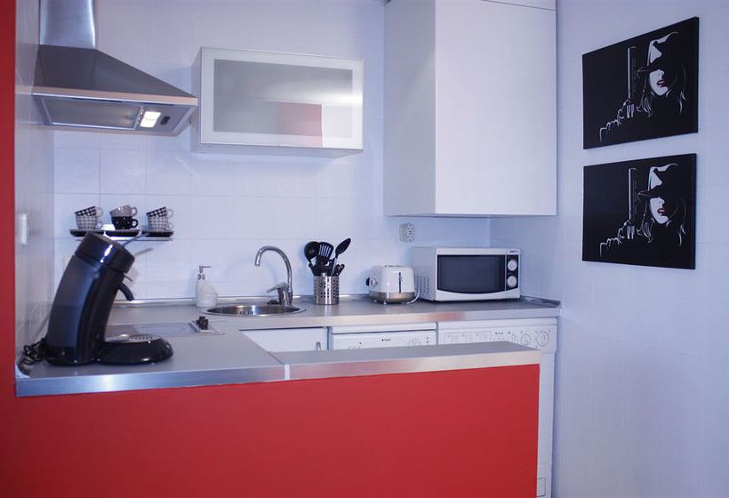 Apartamentos WooTravelling Plaza de Oriente Homtels Madrid