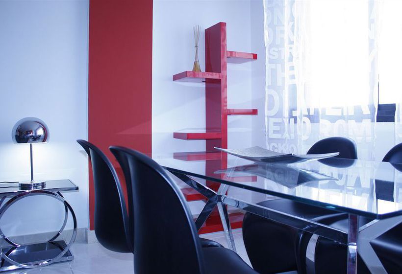 Apartamentos WooTravelling Plaza de Oriente Homtels Madrid
