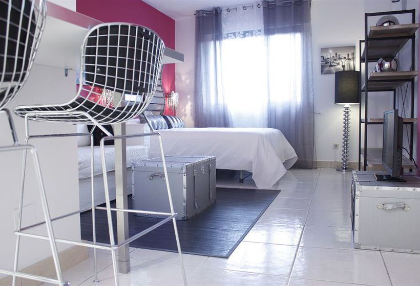 Apartamentos WooTravelling Plaza de Oriente Homtels Madrid