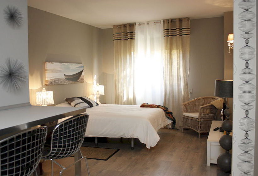 Apartamentos WooTravelling Plaza de Oriente Homtels Madrid