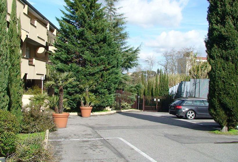 Residence Roma La Genziana Rome