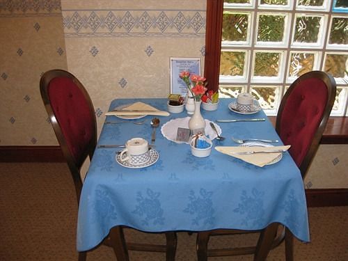 Hotel Ashmount Colwyn Bay