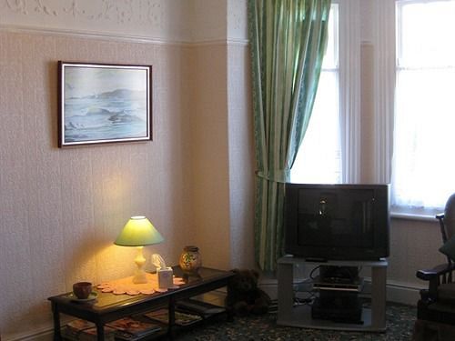 Hotel Ashmount Colwyn Bay