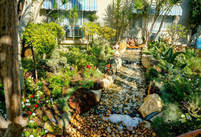 Travelodge Hotel at LAX Airport Los Angeles