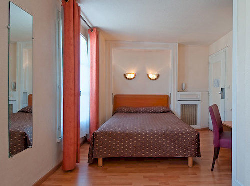 Hotel Saint-Quentin Paris