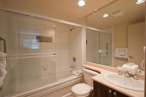 Hotel Tyndall Stone Lodge Whistler