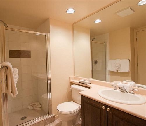 Hotel Tyndall Stone Lodge Whistler