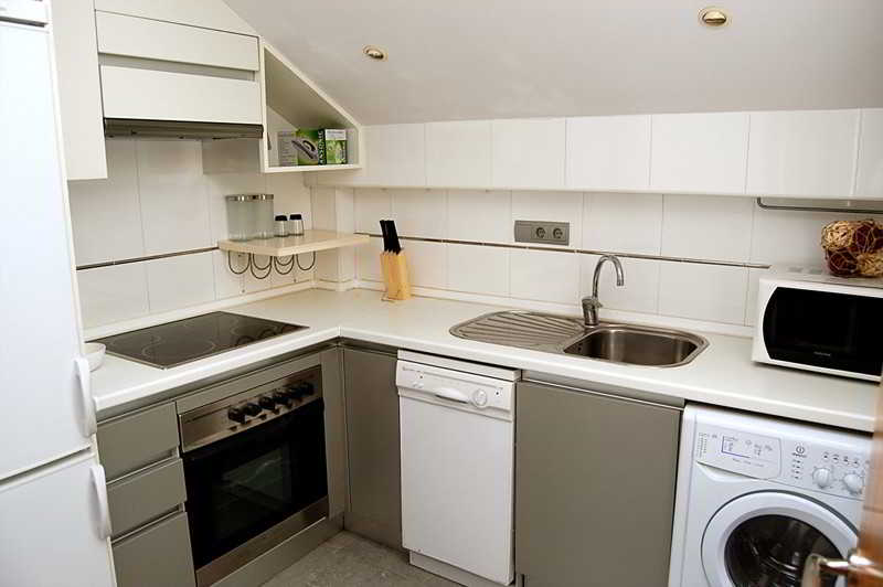 Apartamentos San Bernardo 3000 Madrid