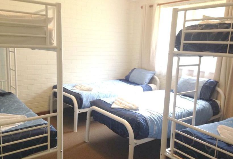 Emu Beach Chalets Albany